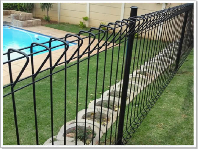 Roll-Top Panel Fence
