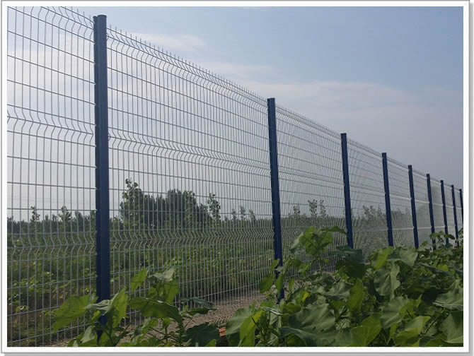 V Beam Welded Mesh Fence